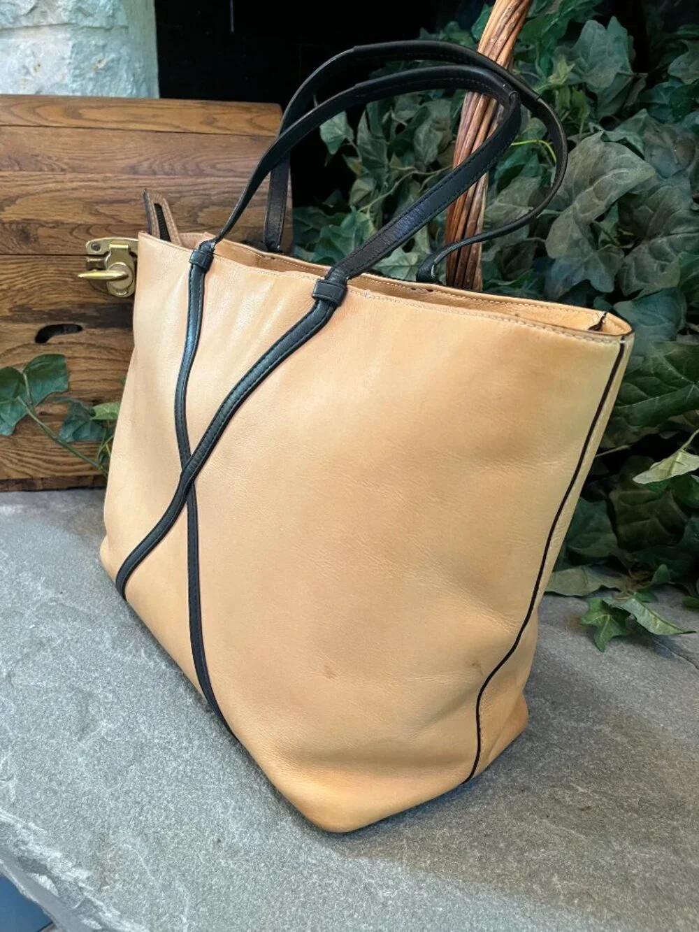 Tumi Sycamore Tote Bag In Bridle Leather Santa Monica Collection Large Purse